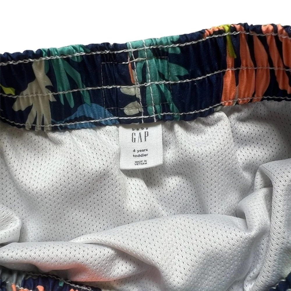 Gap Kids Boy’s Tropical Swim Trunks | size 4